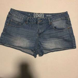 SO size 17 shortie shorts